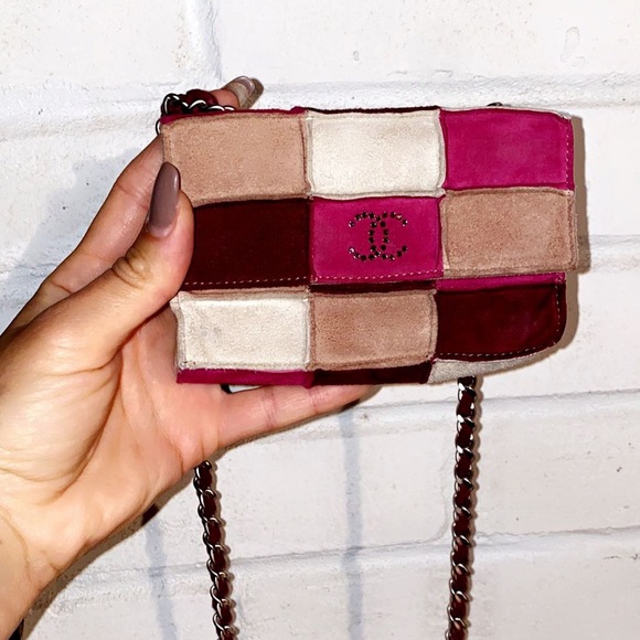 Chanel - Picture 3 of 12